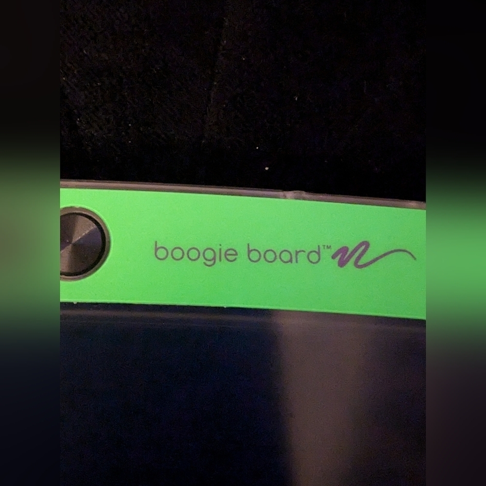 Boogie Board  LCD Writing Tablet Smart Paper for Drawing & Note Taking - Picture 4 of 5